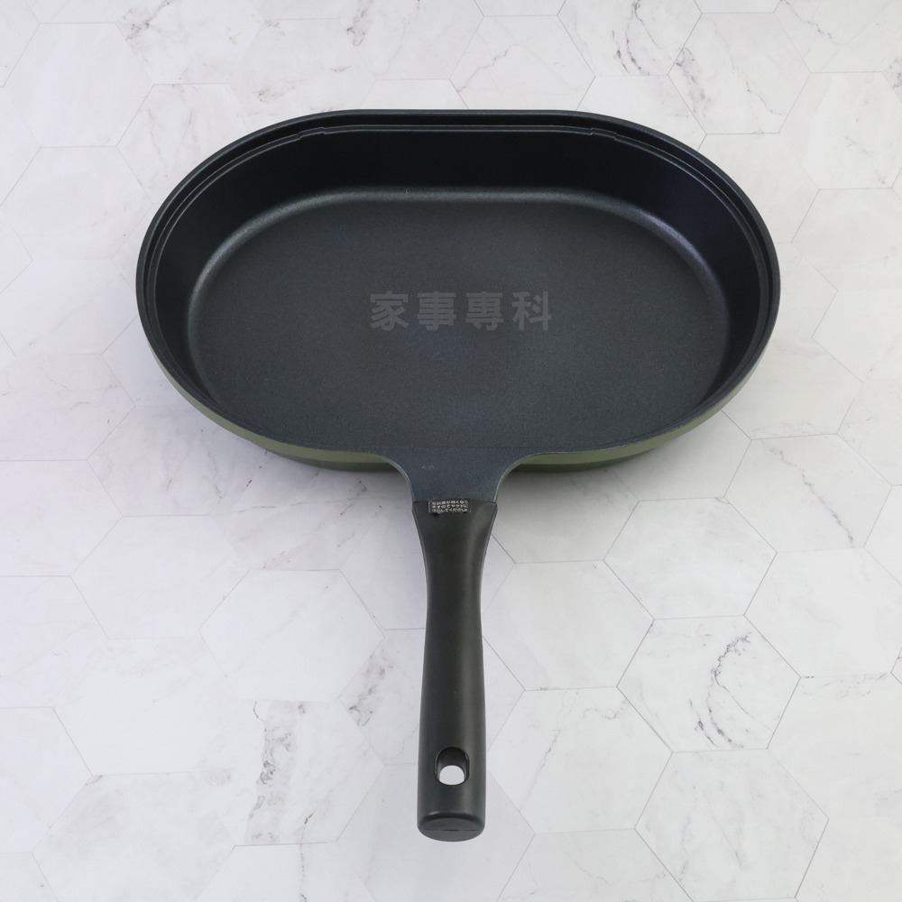 outdoor家事專科 日本和平FREIZ 橢圓型不沾平底鍋 32cm 煎魚  直火專用不沾鍋 軍綠 RB-1212-細節圖11