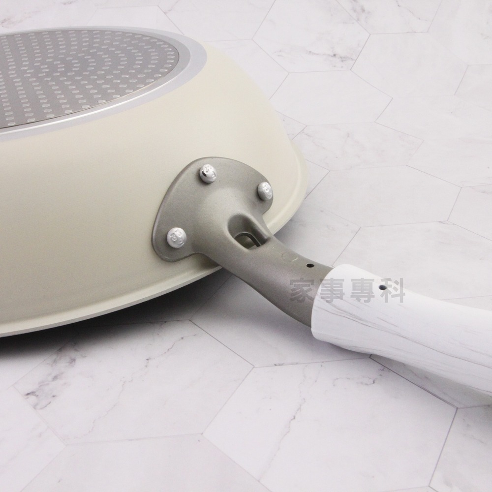 outdoor家事專科 日本和平FREIZ 抗菌手把輕量不沾鍋 IH爐可用 ZENKOUKIN 炒鍋 平底鍋 玉子燒-細節圖4