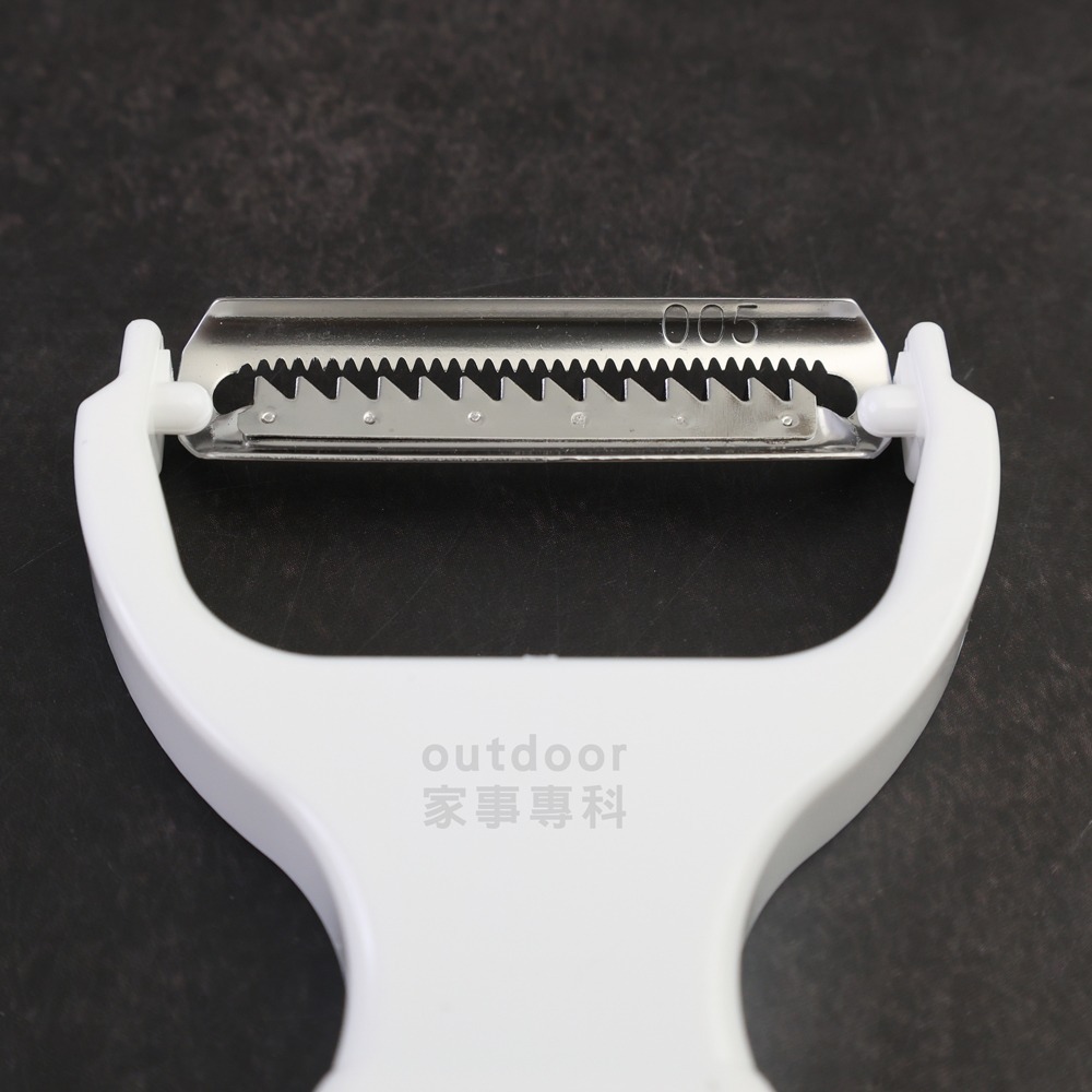 outdoor家事專科 日本製 echo 不銹鋼細絲刮皮器 刨絲器 削絲 刨刀 牛蒡 蘿蔔 蔬菜刨絲 白色 147264-細節圖9