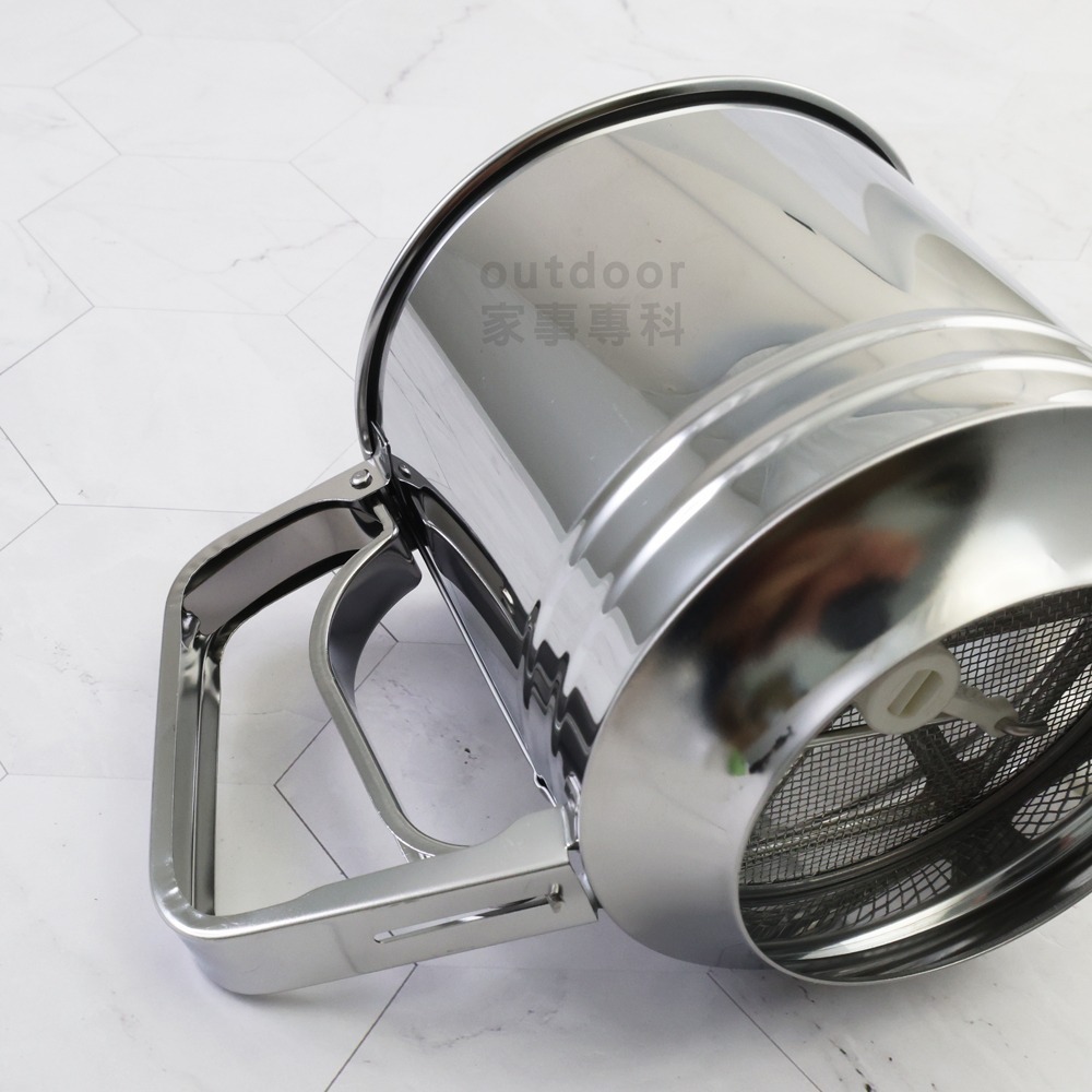 outdoor家事專科 日本製 貝印KAI 不銹鋼手壓式麵粉篩杯 10cm 手搖麵粉篩 粉篩 麵粉 按壓 DL-6262-細節圖6