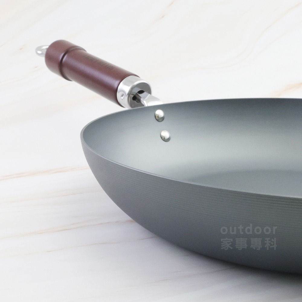outdoor家事專科 日本製 KIWAME 極鐵平底鍋 26cm 深色手把窒化不易生銹 鐵鍋 RT-2726-細節圖3