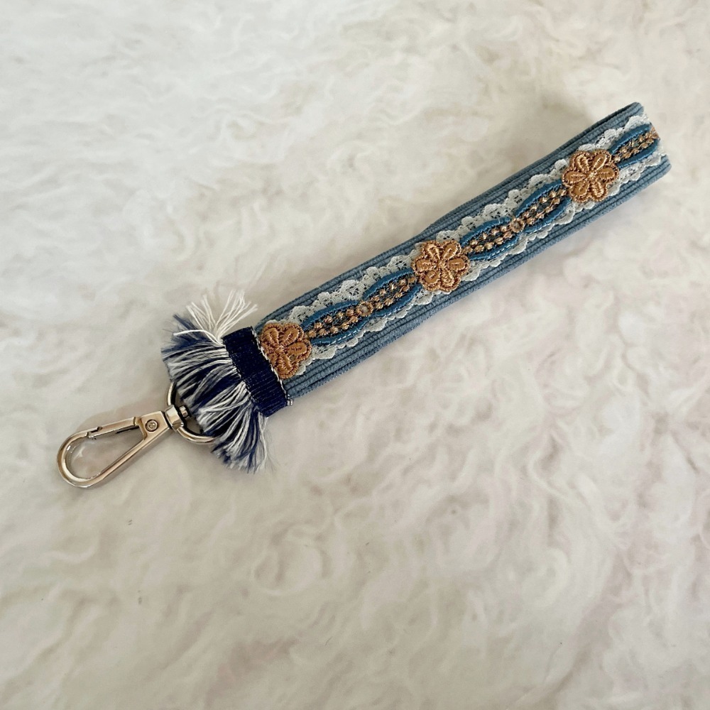 手機掛繩/ 手機手腕帶 蕾絲掛繩 手機背帶 手腕繩 手機繩 背繩 吊飾 票卡吊帶 掛繩-規格圖5