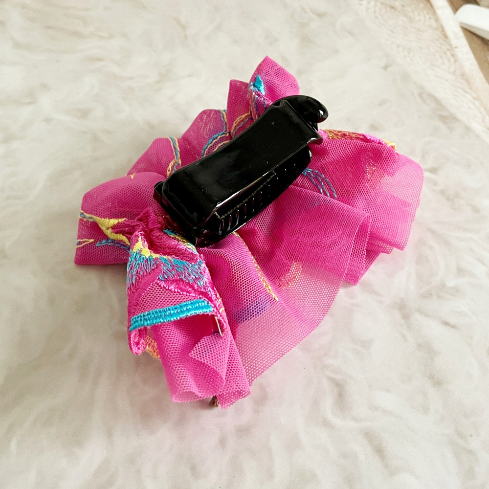 刺繡蕾絲皺褶髮夾/ 馬尾夾 編織髮插 馬尾插 髮叉 髮梳 邊夾 髮飾 壓夾 瀏海夾 彈簧夾 法國夾 法式夾 自動夾-細節圖4