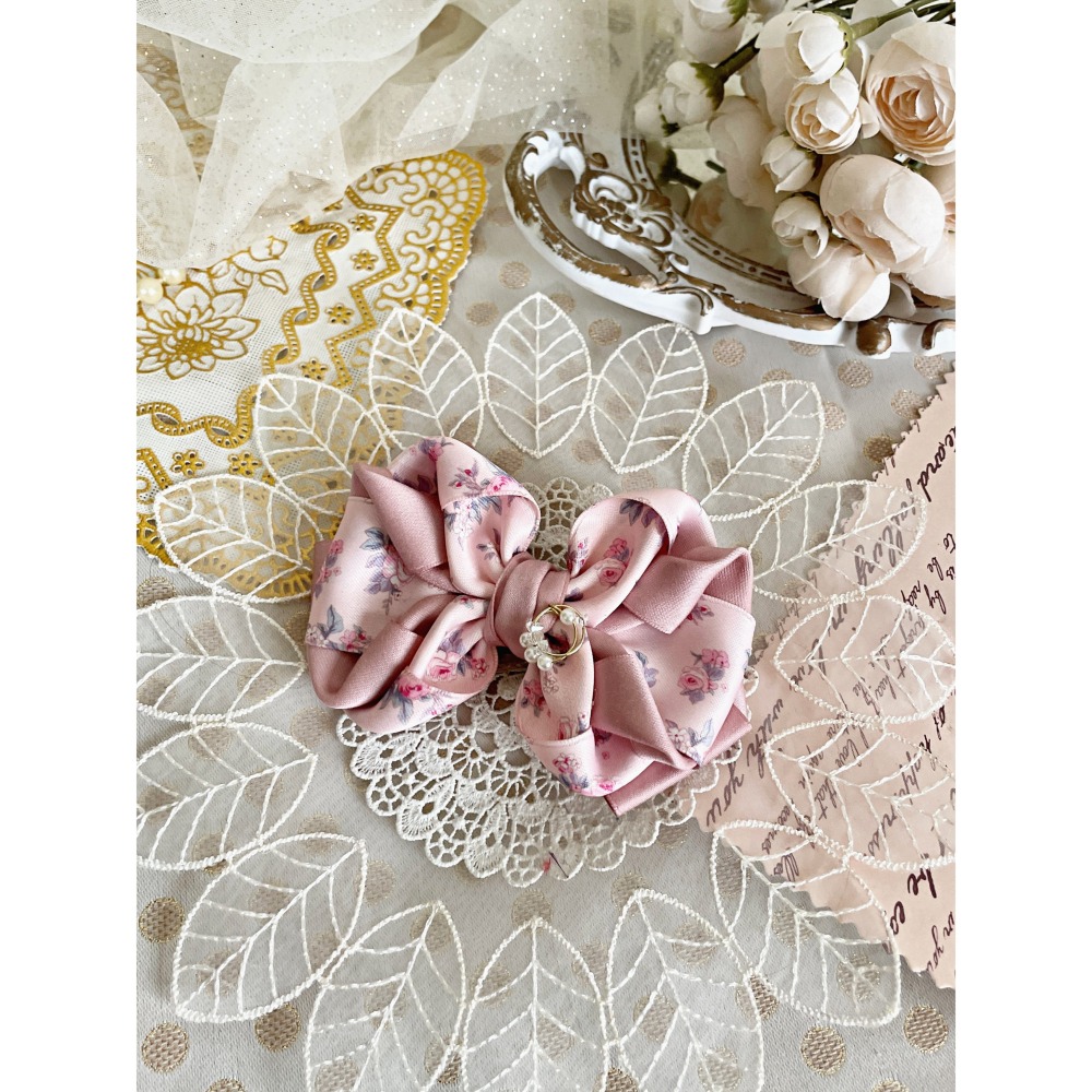 ＊哈娜髮飾＊手工立體蝴蝶結 英式碎花 香蕉夾 相交夾 鯊魚夾 抓夾 邊夾 髮圈 髮梳 髮叉 髮夾 壓夾 馬尾夾 彈簧夾-細節圖3