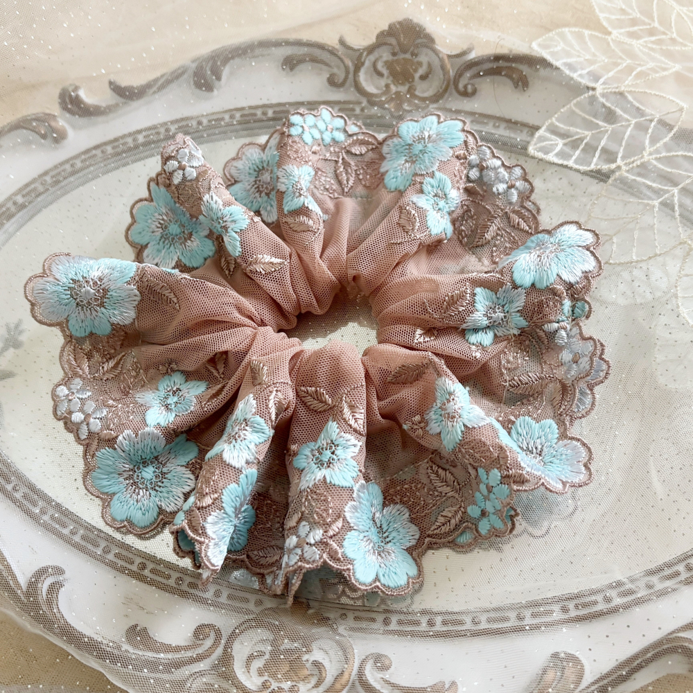 ＊哈娜髮飾＊法式刺繡蕾絲大腸圈/ 髮圈 大腸髮圈 髮束 髮繩 髮飾 頭飾 禮物-細節圖2