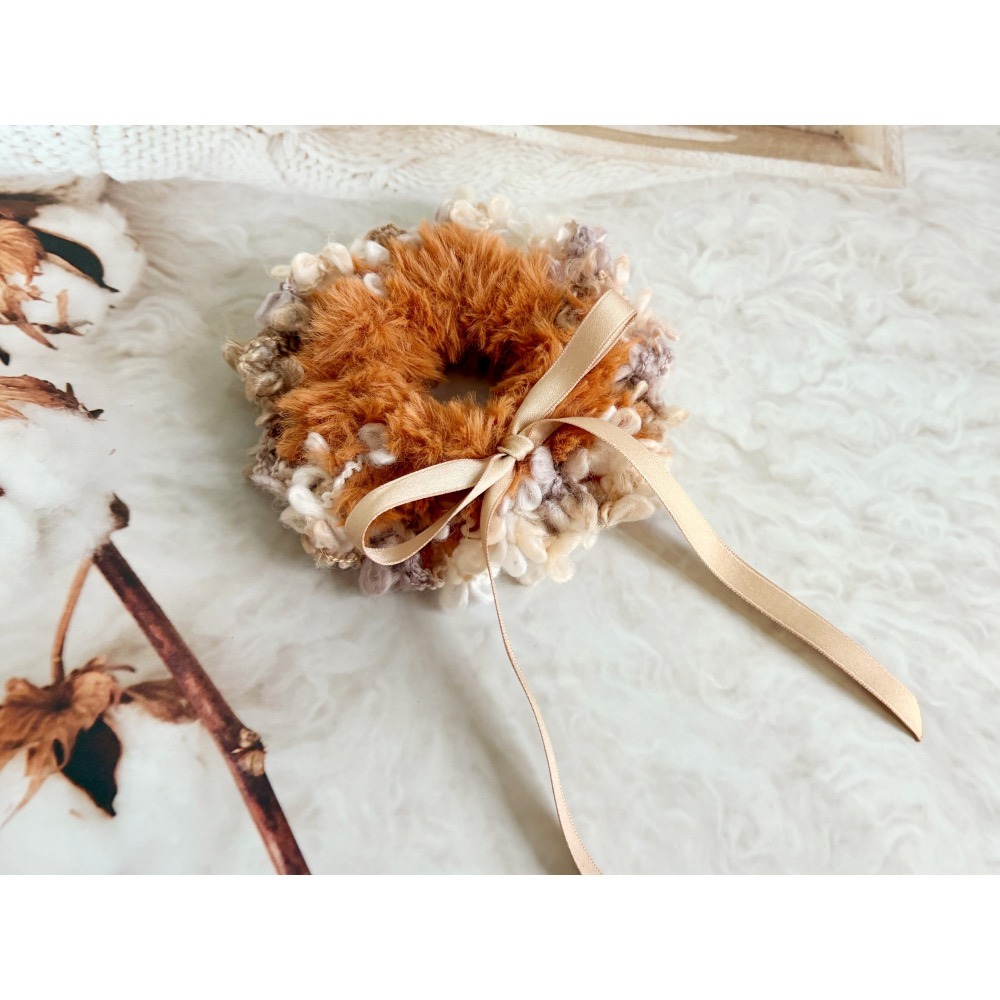 ＊哈娜髮飾＊手工編織大腸圈~滾邊蝴蝶結毛線髮圈 甜甜圈髮束 髮繩 髮飾 頭飾 禮物 生日大腸髮圈 客製 訂製-細節圖3