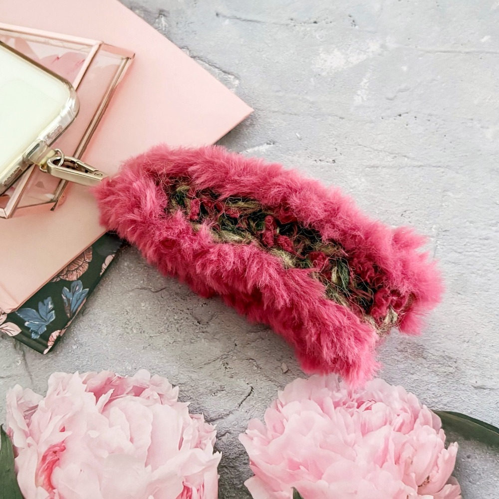 ＊哈娜髮飾＊手機掛繩~毛線編織手腕帶 吊飾 包包吊飾 鑰匙圈 吊繩 手腕繩 手機墊片夾片 掛繩 手提-規格圖7