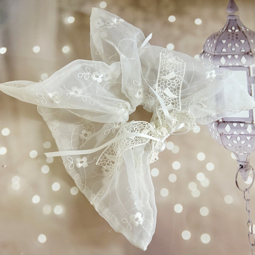 ＊哈娜髮飾＊方形大腸圈/ 方巾髮圈 刺繡蕾絲 格子腸圈 棉布大腸髮圈 髮束 髮繩 髮飾 頭飾 禮物 方型腸圈-細節圖2