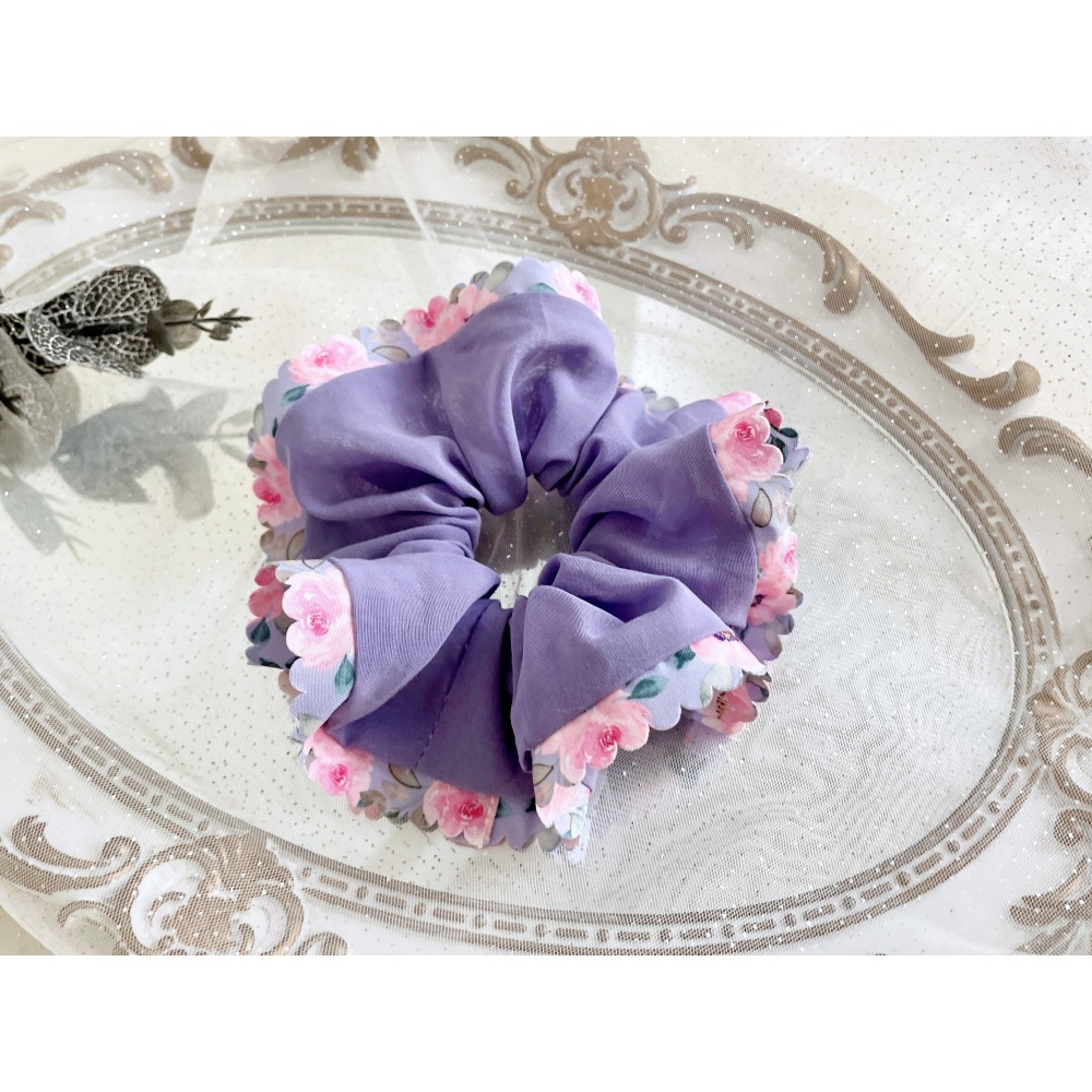滾邊大腸圈/ 紫色髮圈 波浪邊 大腸髮圈 髮束 髮繩 髮飾 頭飾 禮物 髮量多 髮量少 手工-細節圖3