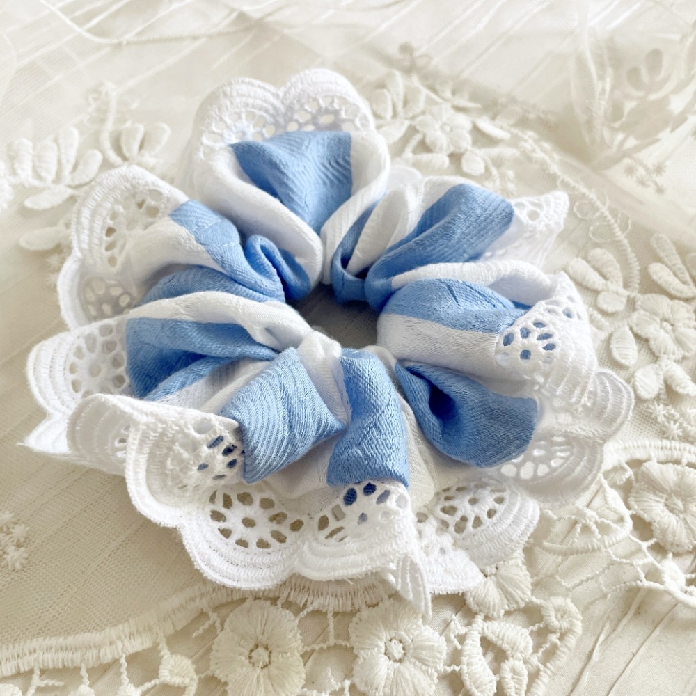 淺藍緹花寬條紋