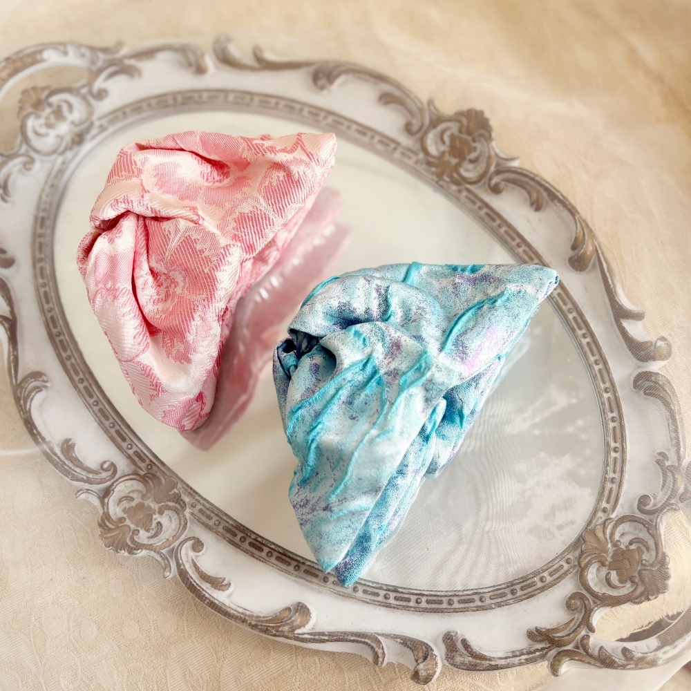 ＊哈娜髮飾＊三角抓夾 / 立體緹花工緞 藝水餃大鯊魚夾 髮量多 馬尾 髮夾 包頭 公主頭 盤髮 頭飾 手工髮飾 獨家-細節圖2