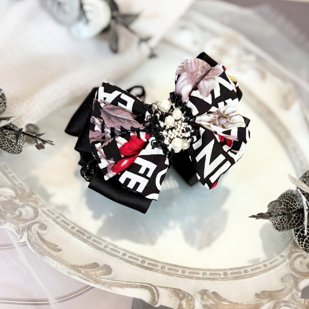 ＊哈娜髮飾＊手工立體蝴蝶結/ 百褶 個性黑 香蕉夾 相交夾 鯊魚夾 抓夾 邊夾 髮圈 髮梳 髮夾 壓夾 馬尾夾 彈簧夾-細節圖3