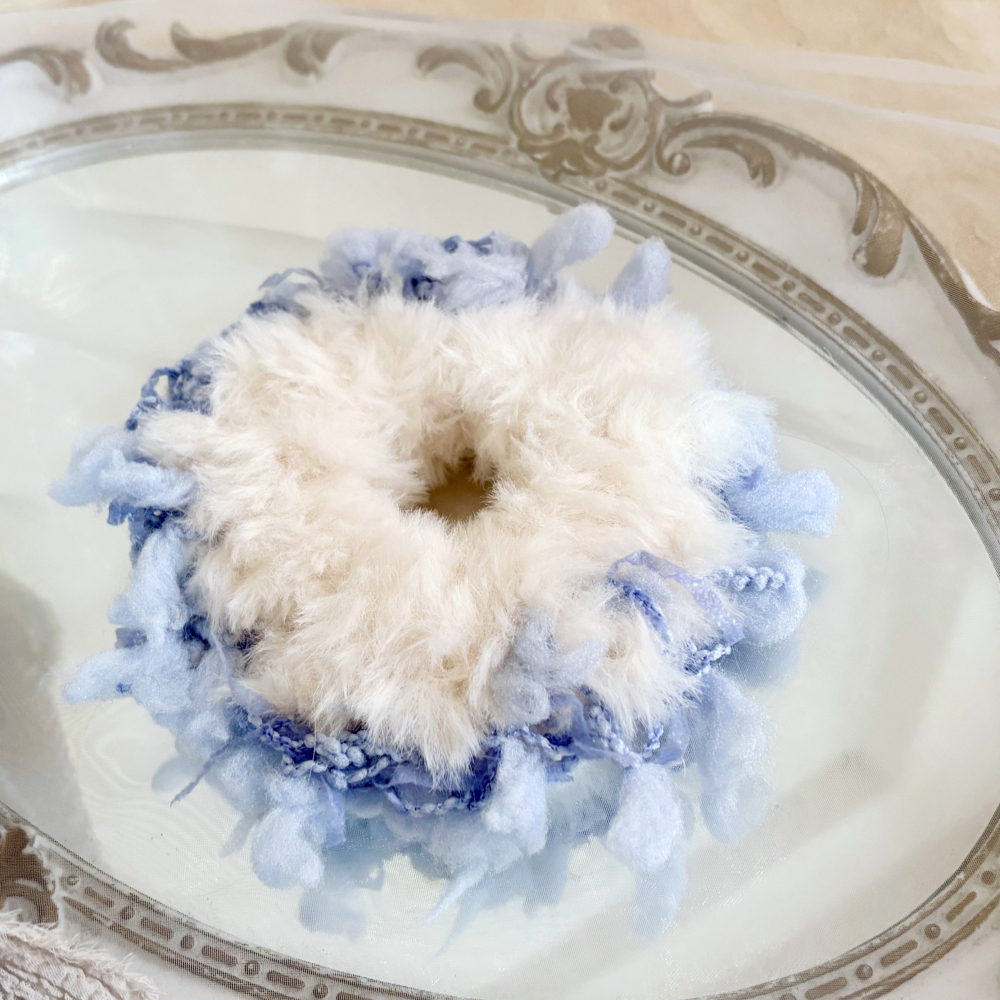 ＊哈娜髮飾＊手工編織大腸圈~滾邊毛線髮圈 甜甜圈髮束 髮繩 髮飾 頭飾 禮物 生日大腸髮圈 客製 訂製-細節圖2