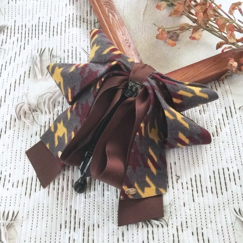 ＊哈娜髮飾＊布藝仙女夾 格紋毛料 蝴蝶結髮夾 鯊魚夾 香蕉夾 髮圈 馬尾夾 髮梳 壓夾 相交夾 抓夾 邊夾 髮叉-細節圖2