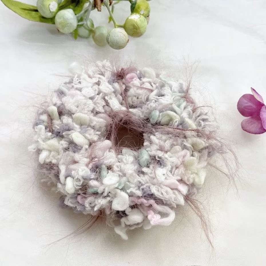 ＊哈娜髮飾＊手工編織大腸圈 毛線髮圈 甜甜圈髮束 髮繩 髮飾 頭飾 禮物 生日大腸髮圈 客製 訂製-細節圖2