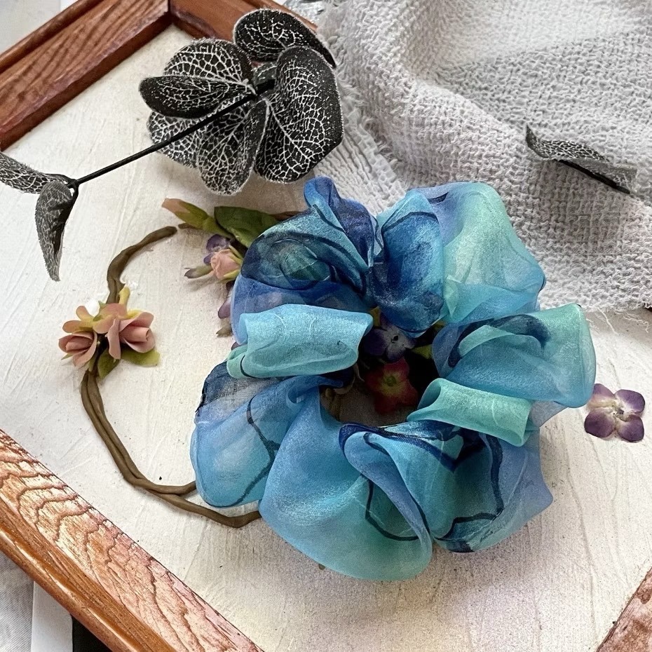 ＊哈娜髮飾＊布藝大腸圈 海洋歐根紗 髮圈 大腸髮圈 髮束 髮繩 髮飾 頭飾 禮物 髮量多 髮量少-細節圖2