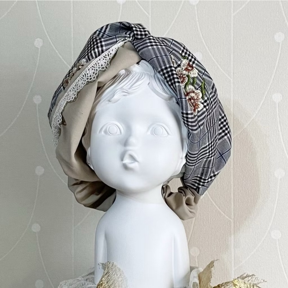 ＊哈娜髮飾＊超大交叉髮帶 刺繡格紋 寬版 頭巾 頭飾 頭帶-細節圖2