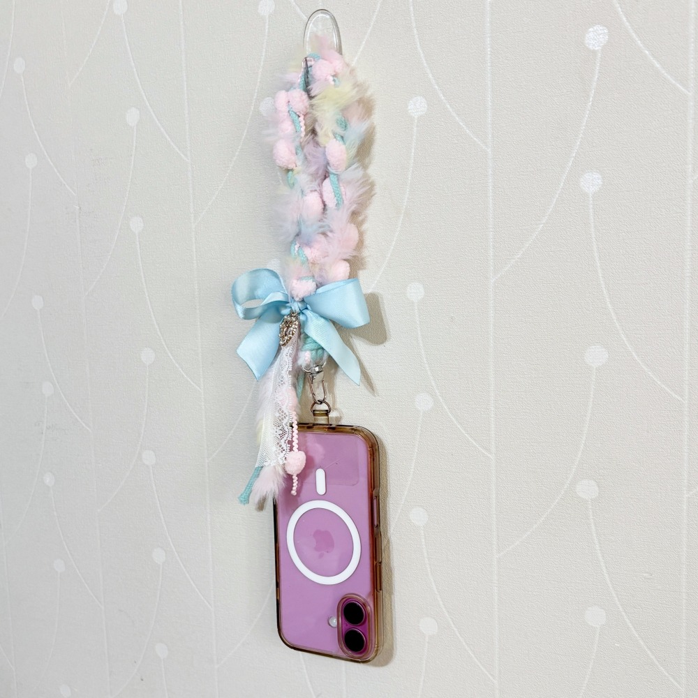 ＊哈娜髮飾＊手機掛繩~蝴蝶結流蘇 毛線編織手腕帶 吊飾 包包吊飾 鑰匙圈 吊繩 手腕繩 手機墊片夾片 掛繩 手提-細節圖5