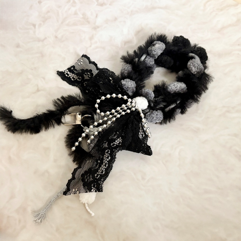 ＊哈娜髮飾＊手機掛繩 黑 蝴蝶結流蘇 毛線編織手腕帶 吊飾 包包吊飾 鑰匙圈 吊繩 手腕繩 手機墊片夾片 掛繩 手提-細節圖3