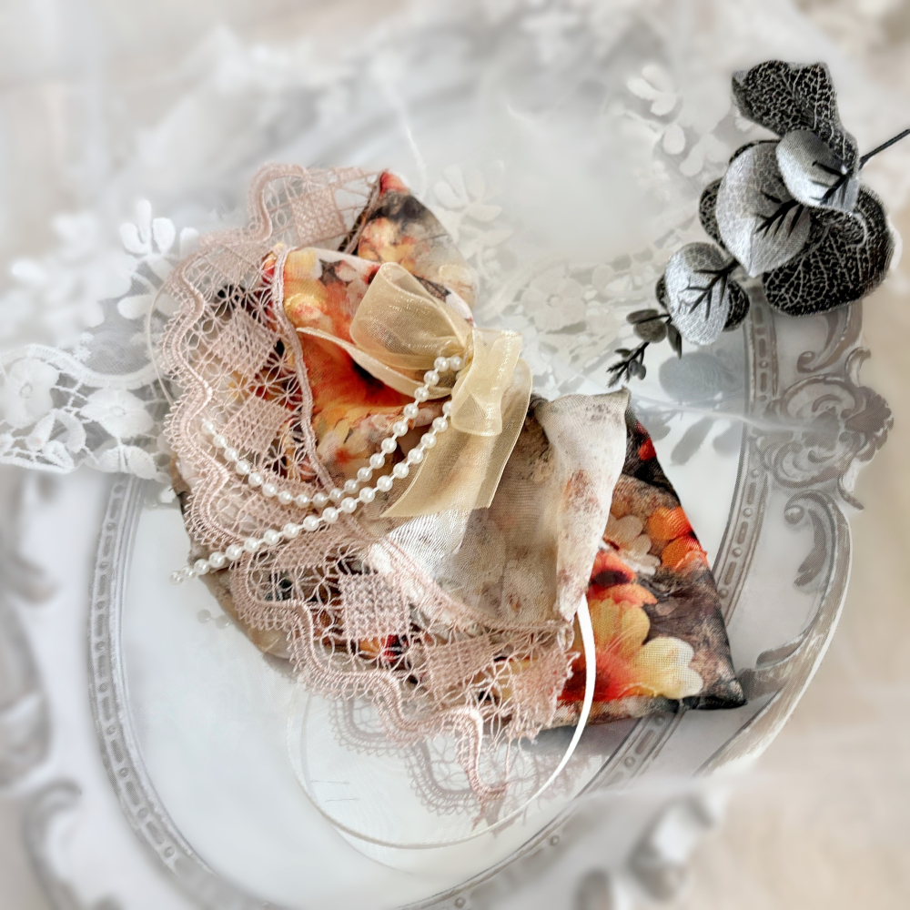 ＊哈娜髮飾＊布藝大裙襬髮夾 馬尾抓夾 瀏海夾 馬尾夾 邊夾 壓夾 鴨嘴夾 H夾 髮叉 髮梳 彈簧夾 法國夾 鯊魚夾-細節圖7