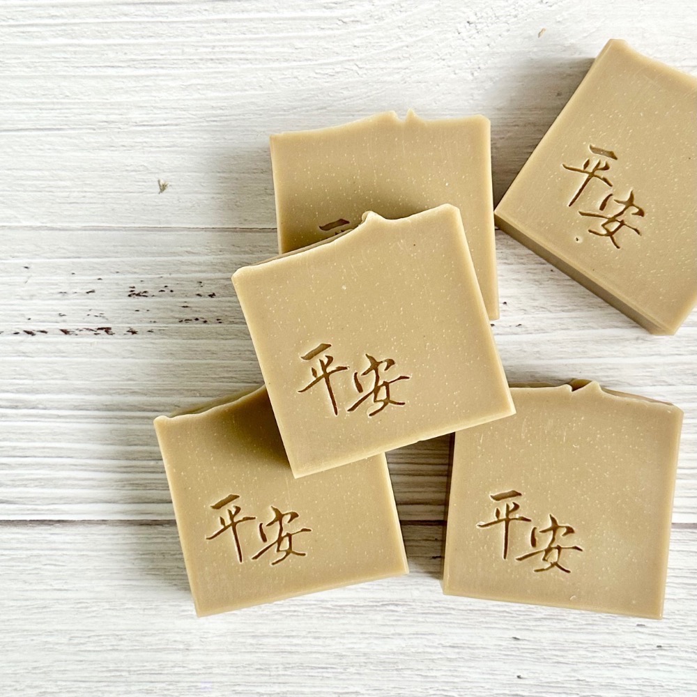 平安皂 　添加平安四寶粉（芙蓉、艾草、香茅、抹草）　一般膚質適用-細節圖2