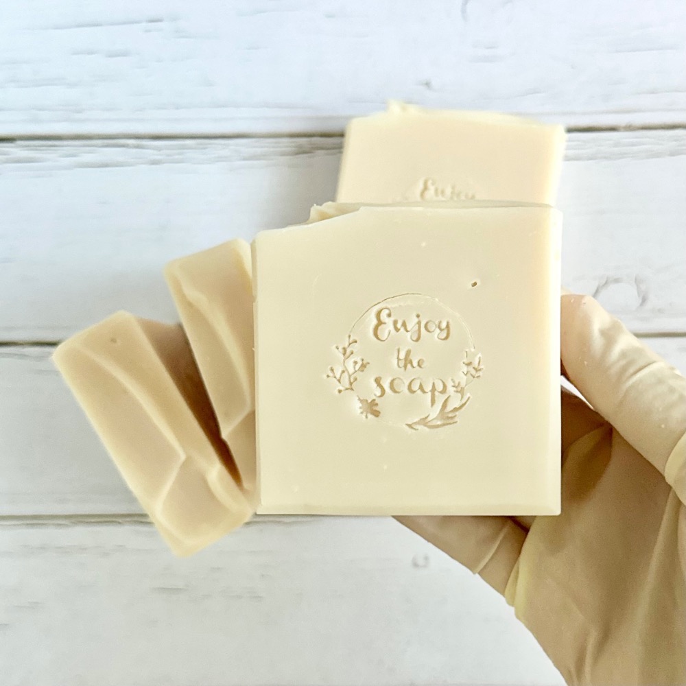 澳洲胡桃油手工皂 100g/顆｜深層保濕 溫和洗顏｜潔淨不緊繃（中偏乾性肌及一般膚質適用）-細節圖3