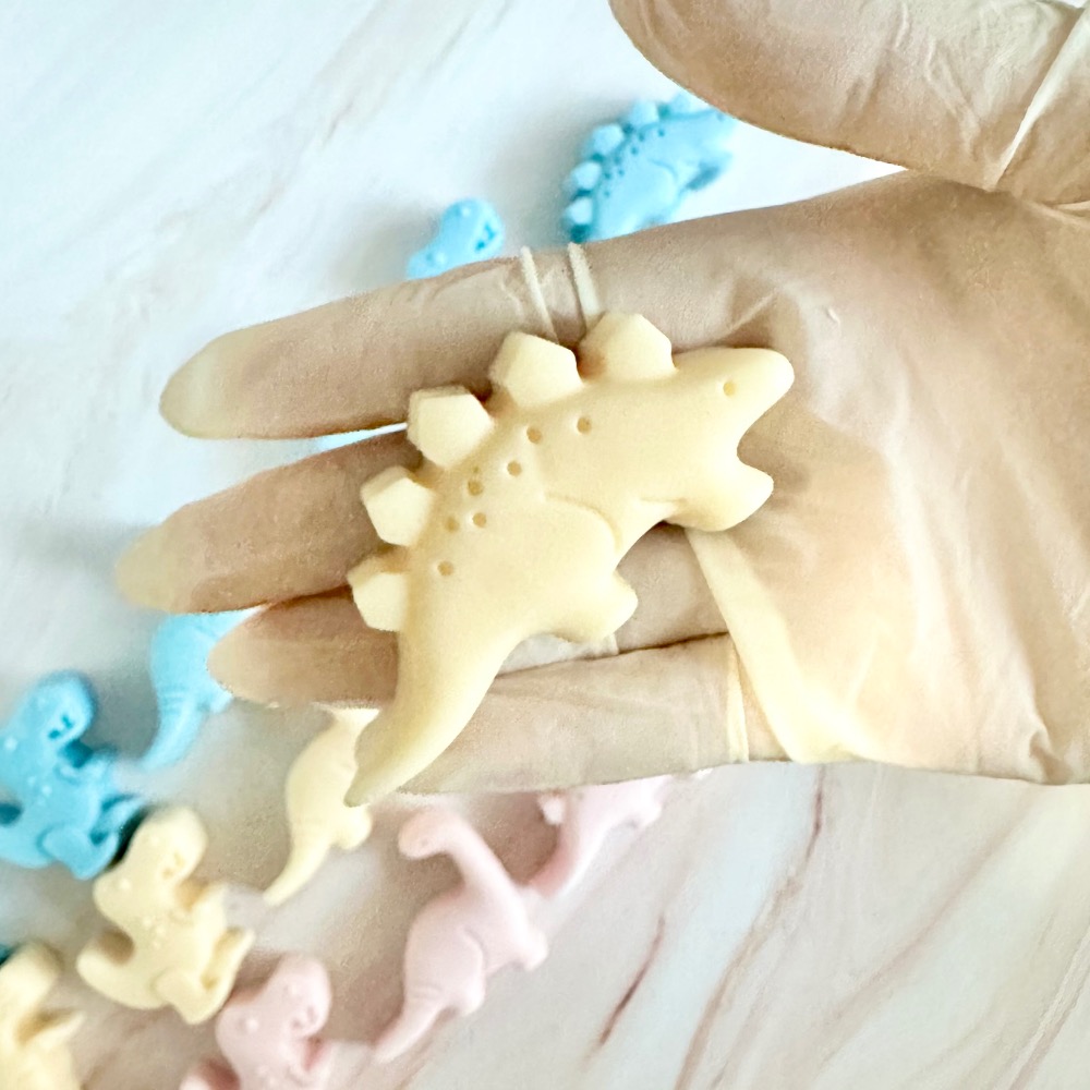 汽車 恐龍 造型肥皂 20g～30g 手工肥皂 送禮自用 小禮物 隨身皂 兒童禮物 生日分享 幼兒園禮物 1入/2入組-細節圖4