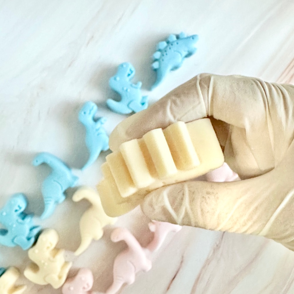 汽車 恐龍 造型肥皂 20g～30g 手工肥皂 送禮自用 小禮物 隨身皂 兒童禮物 生日分享 幼兒園禮物 1入/2入組-細節圖5