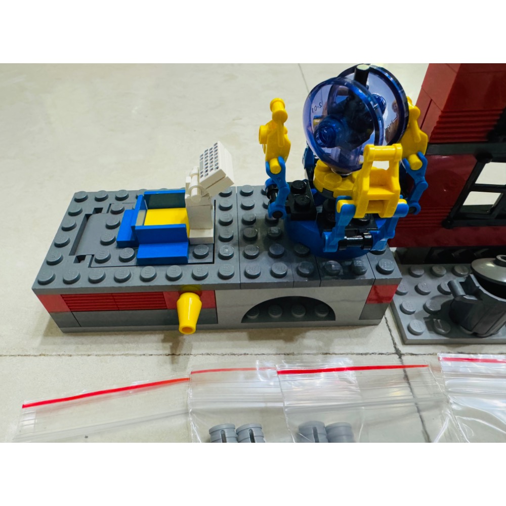 ￼Lego 樂高 4857 蜘蛛人 八抓博士融合實驗室-細節圖4