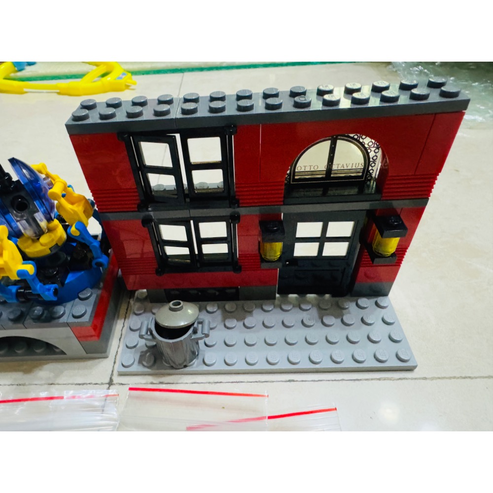 ￼Lego 樂高 4857 蜘蛛人 八抓博士融合實驗室-細節圖5