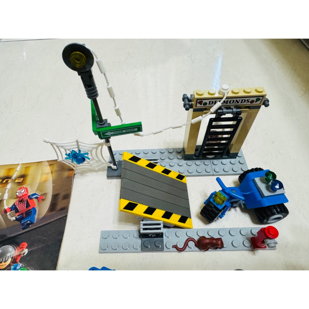 Lego 樂高 4853蛛蛛人系列-街頭追逐 蜘蛛人-細節圖2