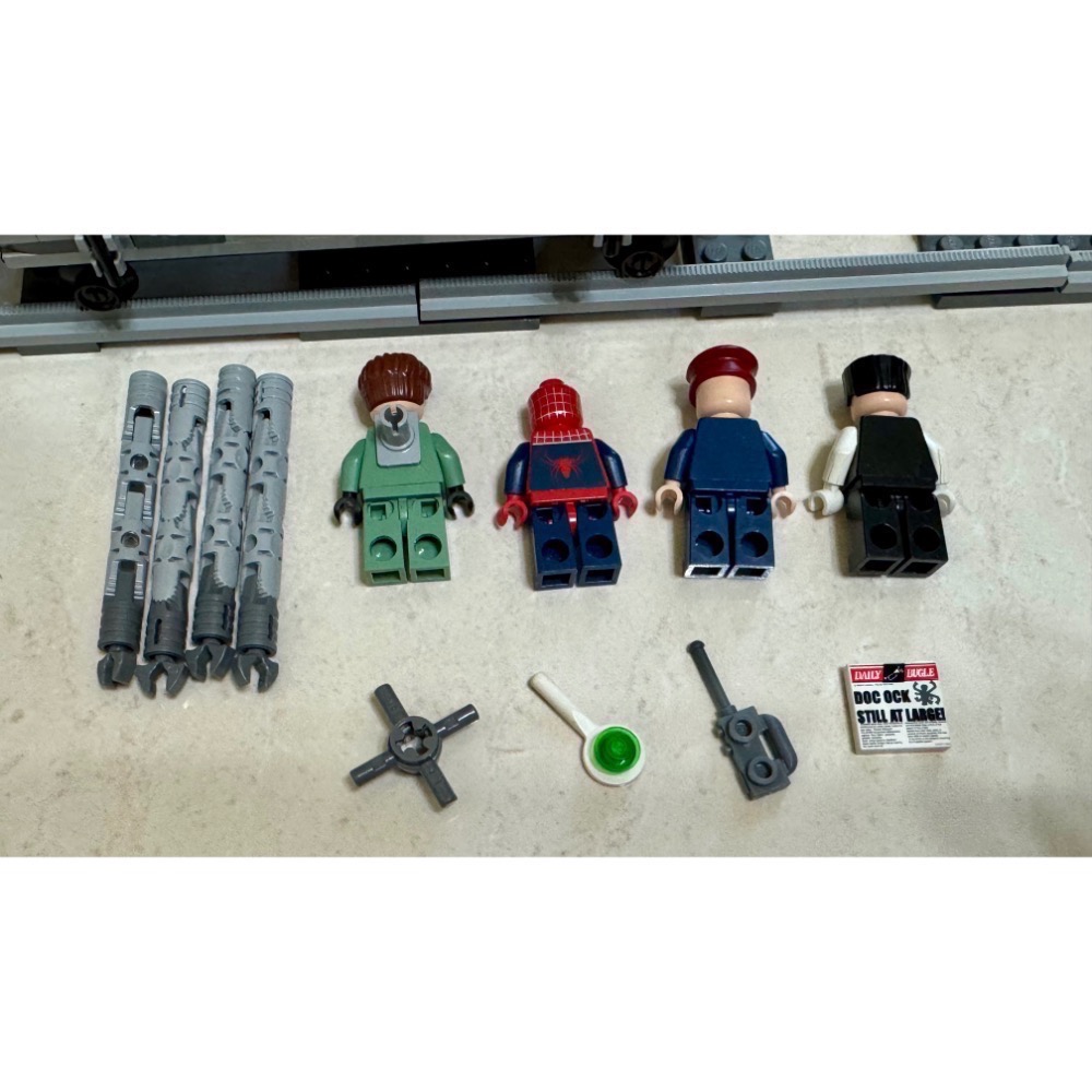 Lego 樂高 4855 蜘蛛人的列車救援 蜘蛛人-細節圖4