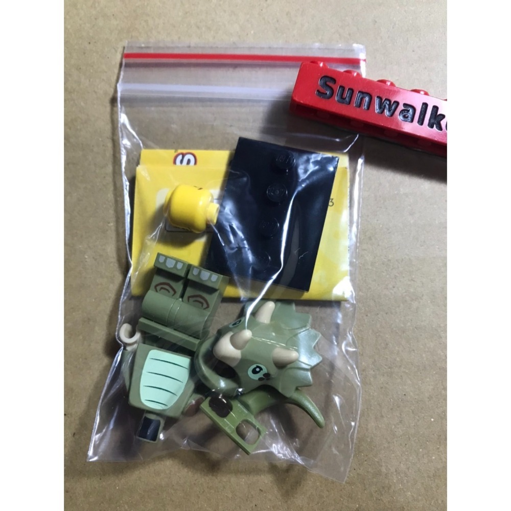 【積木2010】樂高 LEGO 71045 三角龍 恐龍人 恐龍裝 / 第25代人偶包 (8)-細節圖2