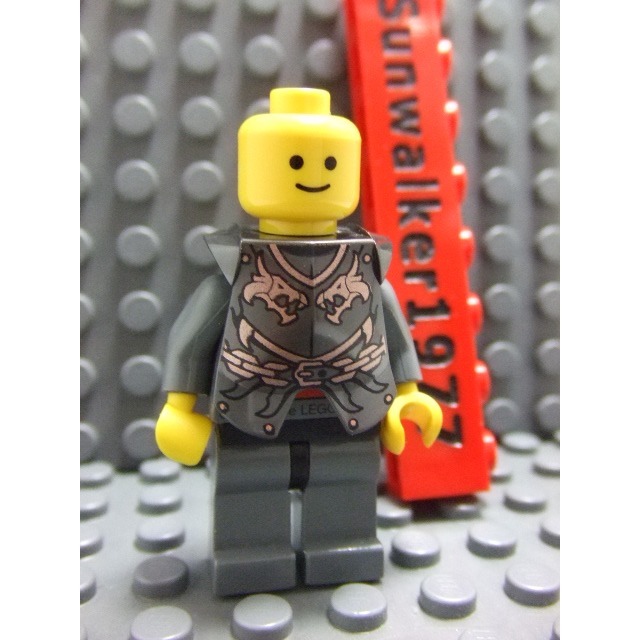 【積木2010】樂高 LEGO 雙龍 盔甲 / 2587pb24 城堡 騎士 防具 珍珠深灰色 7946 (盔-01)-細節圖2