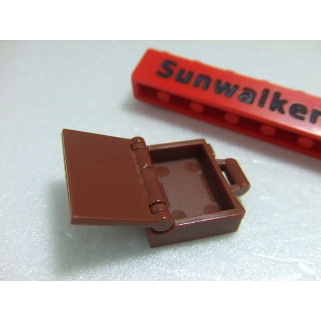 【積木2010】樂高 LEGO 紅棕色 公事包 皮箱 手提箱 / 71022 怪獸與牠們的產地 (U-03)-細節圖2