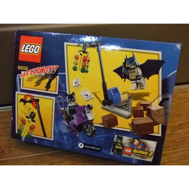 【積木2010】樂高 LEGO 6858 蝙蝠俠 貓女 機車追逐 / 全新未拆 ( DC 英雄)-細節圖2