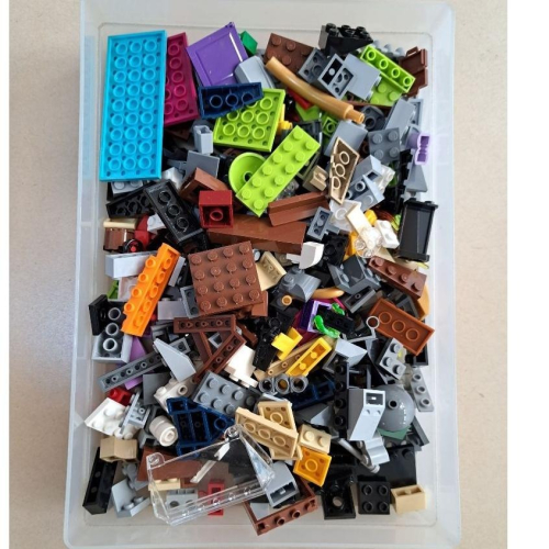 &lt;樂高人偶小舖&gt;正版LEGO 零件福袋 新舊混合 全新佔一半以上 不挑件 以300g為1單位出 秤重 散顆粒 散磚