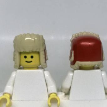&lt;樂高人偶小舖&gt;正版樂高LEGO 特殊18 帽子 頭盔 滑雪帽 保暖帽 紅 人偶 配件