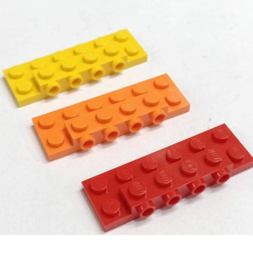 &lt;樂高人偶小舖&gt;正版LEGO 零件E7 側接轉向 4凸 薄板 2X6X2/3 單側 黃 紅 橘 87609