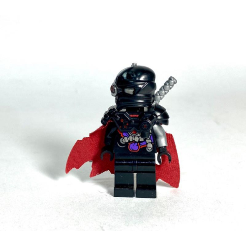 &lt;樂高人偶小舖&gt;正版LEGO 特殊人偶108，旋風忍者系列 含頭盔 武器 配件 單隻售價