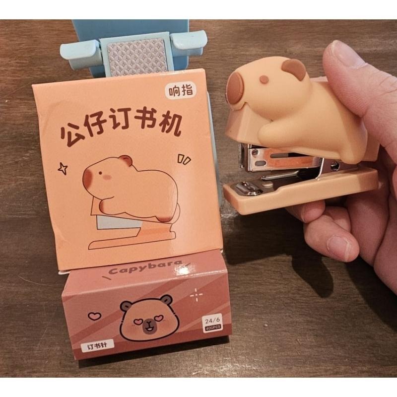 水豚卡皮巴拉輕鬆按壓釘書機 訂書針套裝 X0025-細節圖5