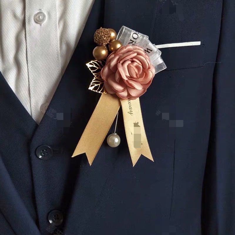 ‼️現貨‼️《實拍》韓式玫瑰珍珠緞帶金珠胸花～3色-細節圖2