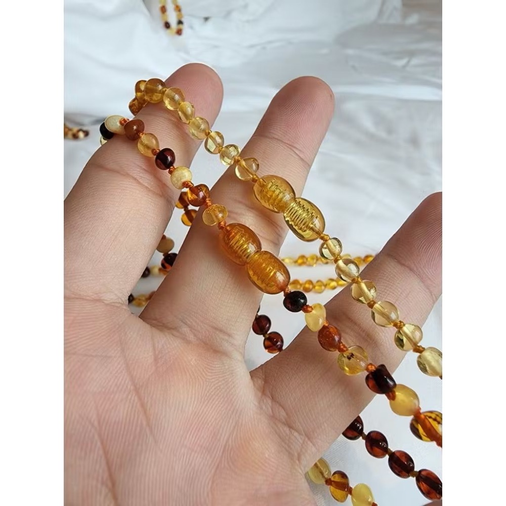 【全新未使用】寶寶琥珀項鍊漸層款 手鍊 腳鍊 28公分長 Amber 波蘭 波羅的海 琥珀蜜蠟 牙齒琥珀 出牙琥珀-細節圖5