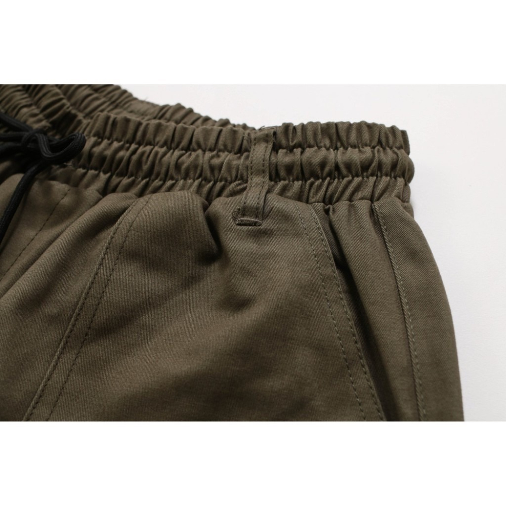 【B.Y】🔥本季最強 微寬 直筒 工作褲 軍裝褲 素面  百搭 上寬下窄-細節圖7