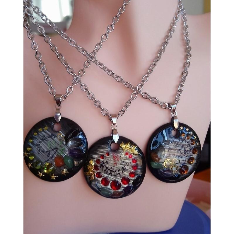 ㊣TiBi手趣㊣防過敏不銹鋼鈦鋼壓褶橢圓項鍊佐特殊綠度母觀世音菩薩藥師佛心咒藏文咒圖騰藏文種子字意象綠色紅色茶色水鑽項鍊-細節圖6