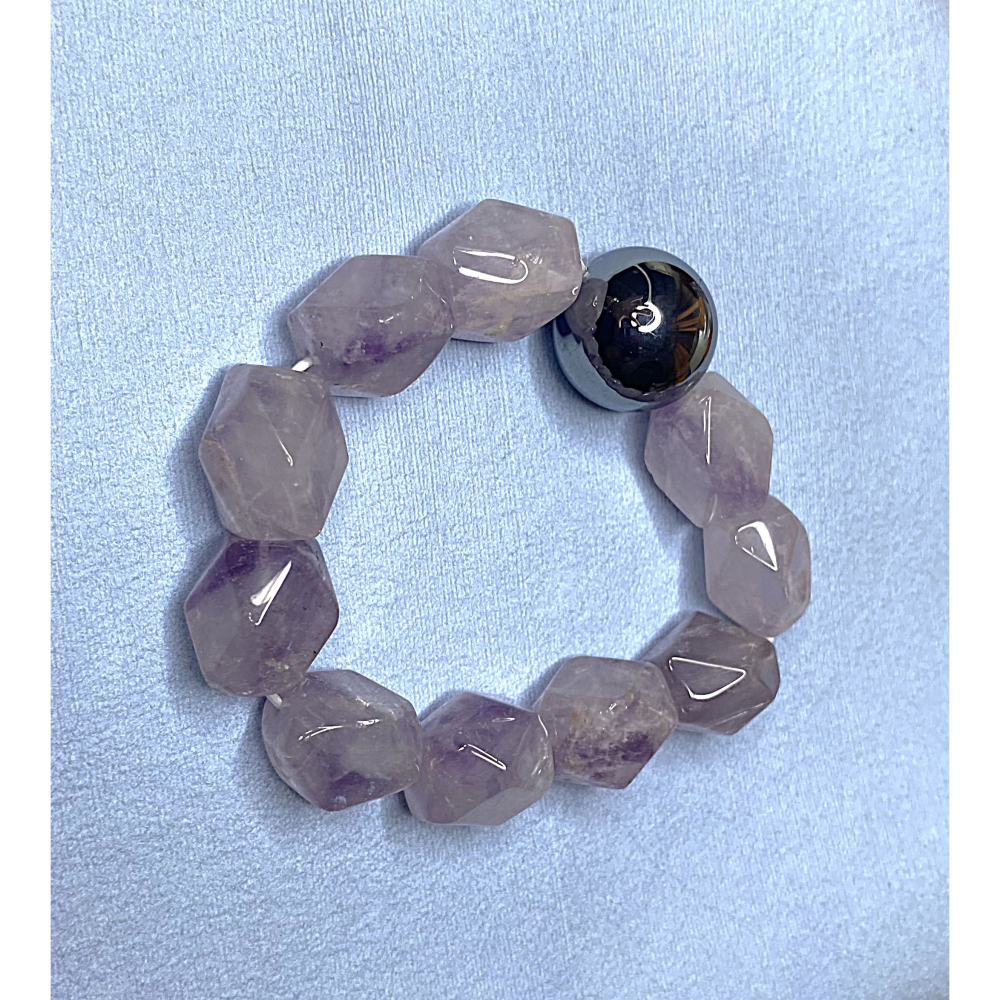 ㊣TiBi手趣㊣◆情牽水晶時刻舒心◆天然太赫茲薰衣草紫水晶不規則幾何六邊菱形切面12-13-20mm+手圍18-19cm-細節圖5