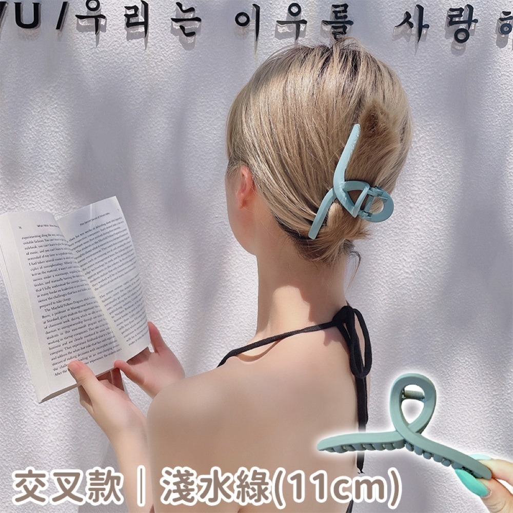 【同闆購物】🔥韓妞必備🔥法式髮夾 霧面髮夾 造型髮夾 髮飾 髮夾 韓式氣質鯊魚夾 韓版髮夾 大髮夾 鯊魚夾 金屬夾-規格圖8