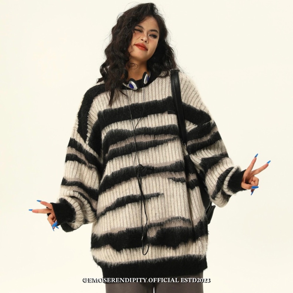 ❆ 𝗧T𝟭𝟮𝟭𝟴ㅣ馬海毛黑白撞色毛衣ㅣ-細節圖5