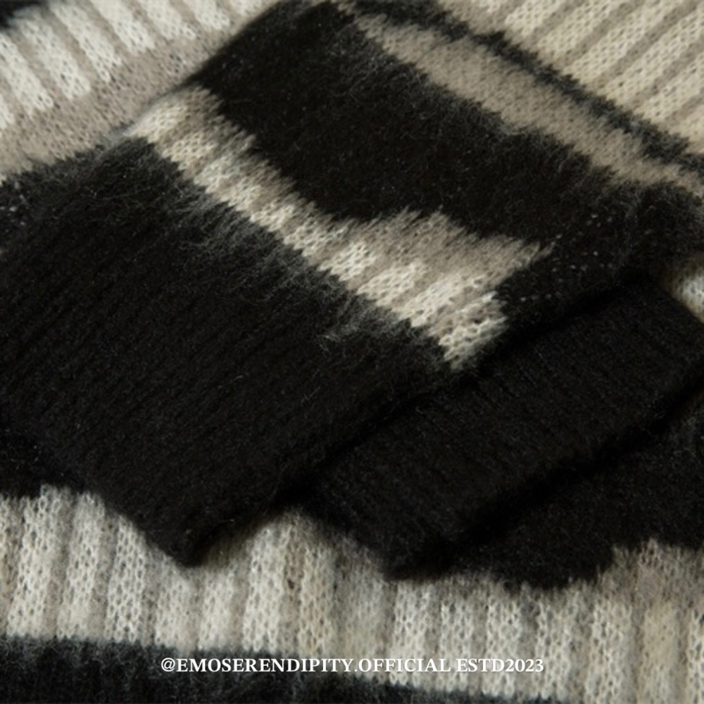 ❆ 𝗧T𝟭𝟮𝟭𝟴ㅣ馬海毛黑白撞色毛衣ㅣ-細節圖7