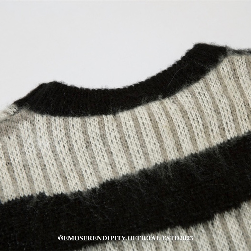 ❆ 𝗧T𝟭𝟮𝟭𝟴ㅣ馬海毛黑白撞色毛衣ㅣ-細節圖8